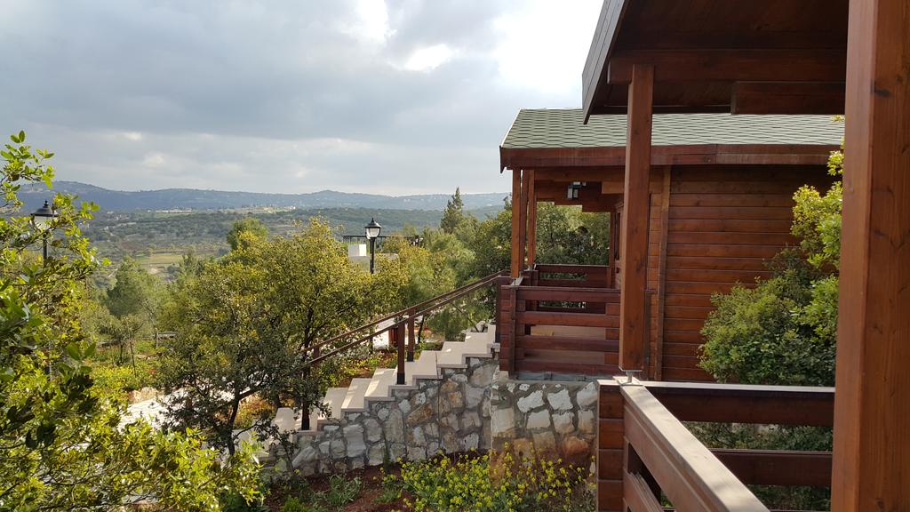 Mountain Breeze Resort